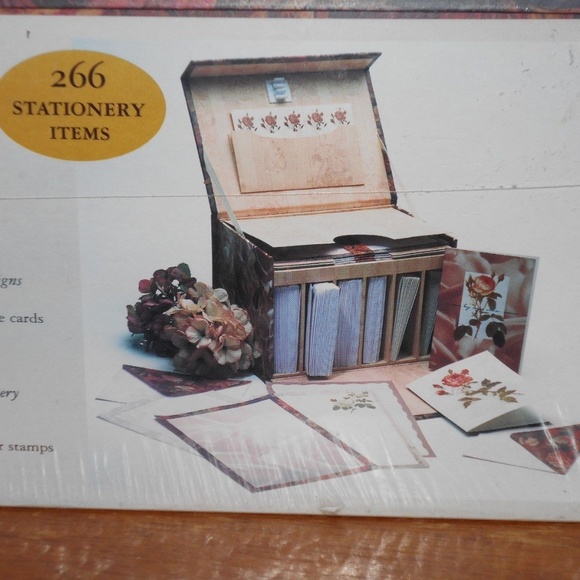 True Vintage Beautiful 266 Pieces Stationary Set